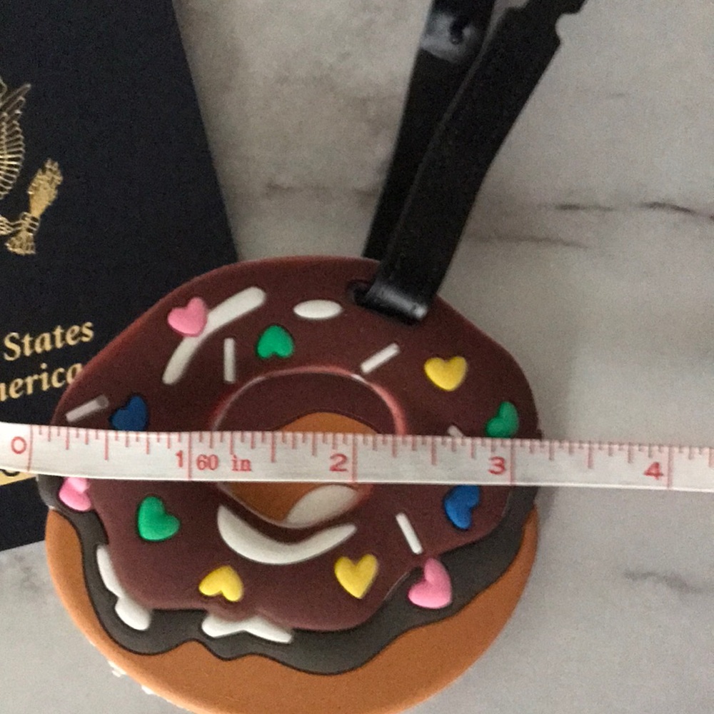 NWT chocolate donut 🍩 luggage tag - Picture 4 of 6